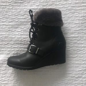 UGG Janney Waterproof Wedge Bootie